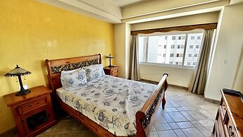 Beautiful 2 Bedroom Condo on the Sea of Cortez at Las Palmas Resort BN