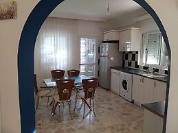 Inviting 3-bed Apartment in North Cyprus Girne