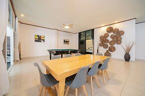 Jungceylon Villa in Patong by Lofty