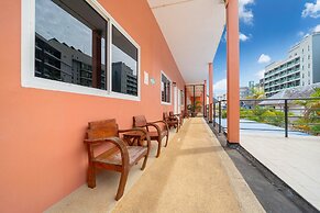 Jungceylon Villa in Patong by Lofty