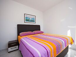 Apartments Happy Holiday