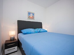 Apartments Happy Holiday