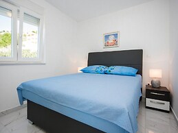 Apartments Happy Holiday