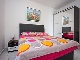 Apartments Happy Holiday