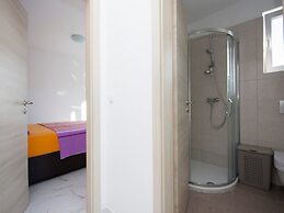 Apartments Happy Holiday