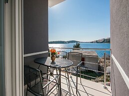 Apartments Happy Holiday