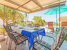 Holiday Home Happy Holiday