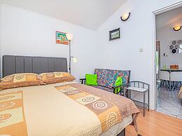 Holiday Home Happy Holiday