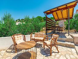 Holiday Home Happy Holiday