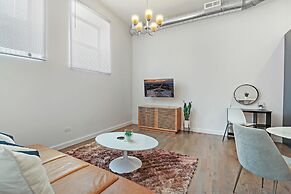 1BR Perfect Home in West Loop