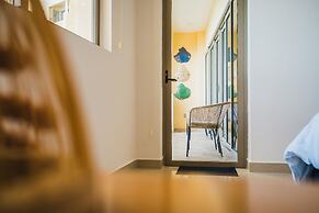 Gavias Grand Ocean Front