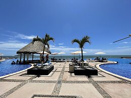 Gavias Grand Ocean Front