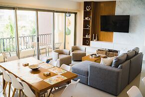 Gavias Grand Ocean Front