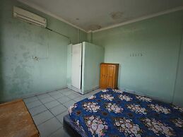 EXPRESS O 91979 Penginapan Tondong Ta