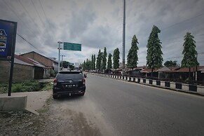 EXPRESS O 91979 Penginapan Tondong Ta