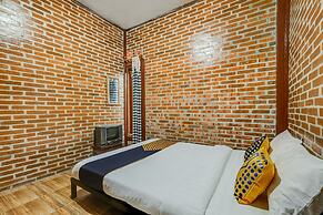 OYO Homes 90996 Desa Wisata Pulesari Syariah