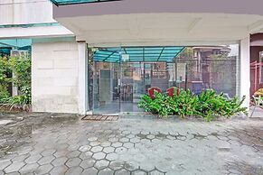 OYO 90791 Royale Margorejo