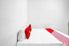 OYO 90791 Royale Margorejo