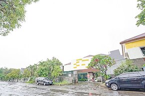 OYO 90791 Royale Margorejo