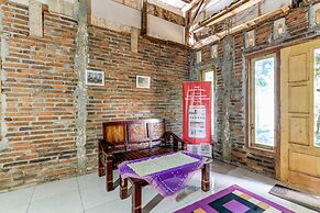 OYO Homes 91157 Desa Wisata Bendosari Kendal