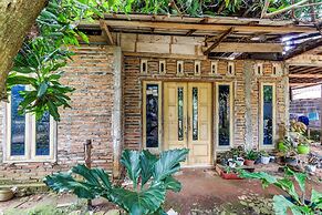 OYO Homes 91157 Desa Wisata Bendosari Kendal