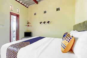 OYO Homes 91157 Desa Wisata Bendosari Kendal