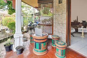 OYO Life  90539 Taman Borobudur Guest House Syariah