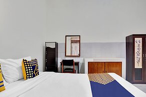 OYO Life  90539 Taman Borobudur Guest House Syariah