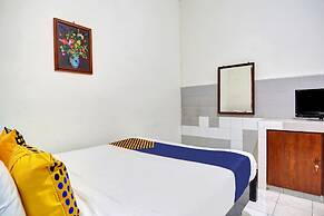 OYO Life  90539 Taman Borobudur Guest House Syariah