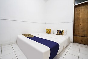 OYO Homes 90914 Eco Tourism Desa Cipada Bukit Senyum Homestay Syariah