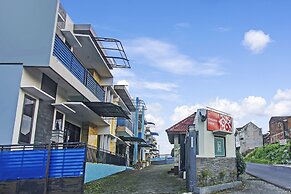 OYO Living 90950 Forzando House