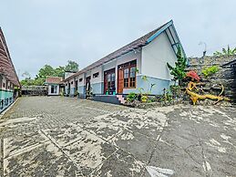 SPOT ON 91912 Hotel Citra Dewi 2