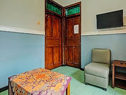 SPOT ON 91912 Hotel Citra Dewi 2