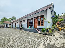 SPOT ON 91912 Hotel Citra Dewi 2