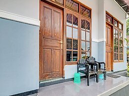 SPOT ON 91912 Hotel Citra Dewi 2