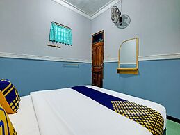 SPOT ON 91912 Hotel Citra Dewi 2