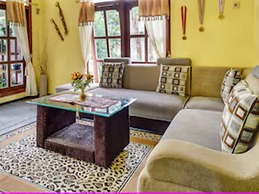 OYO Homes 90984 Kampung Wisata Ekologi Puspa JagadNearGunung Kelud