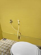 OYO Homes 90984 Kampung Wisata Ekologi Puspa JagadNearGunung Kelud