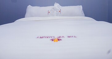 The VIP Luxury Lounge