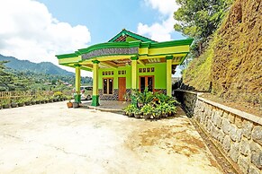 OYO Homes 91095 Desa Wisata Conto