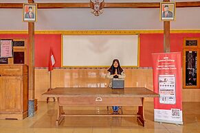 OYO Homes 91095 Desa Wisata Conto