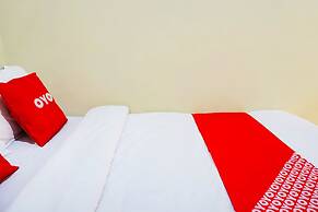 Super OYO Flagship 90723 Berlima Guest House Syariah