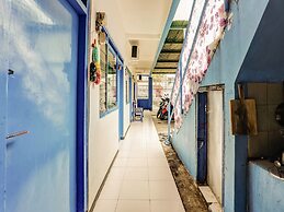 OYO Life 90523 Homestay Jenggolo