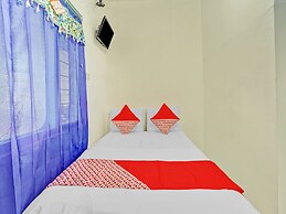 OYO Life 90523 Homestay Jenggolo