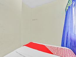 OYO Life 90523 Homestay Jenggolo