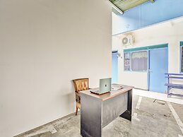 OYO Life 90523 Homestay Jenggolo