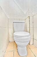 OYO Life 90523 Homestay Jenggolo