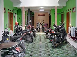 SPOT ON 91775 Pondok 14 Syariah