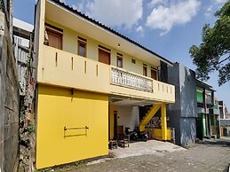 SPOT ON 91775 Pondok 14 Syariah