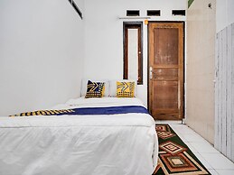 SPOT ON 91775 Pondok 14 Syariah